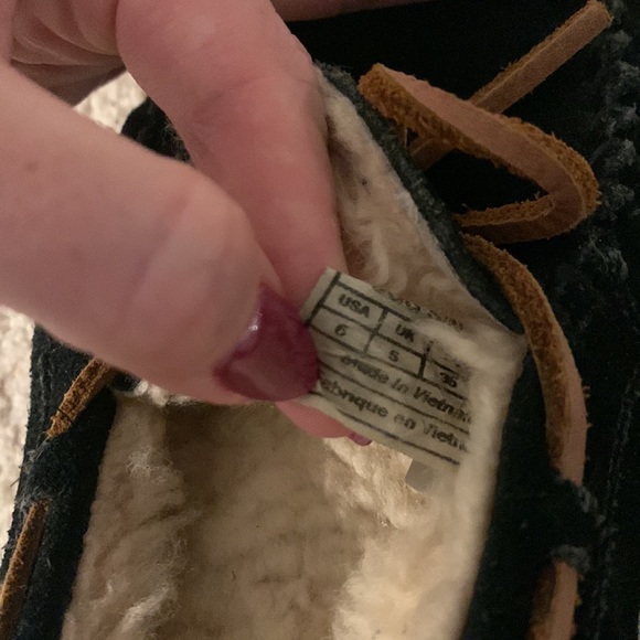 UGG Moccasin Slippers - Picture 9 of 9